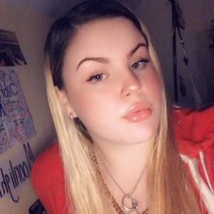 Meet your Posher, Brianna